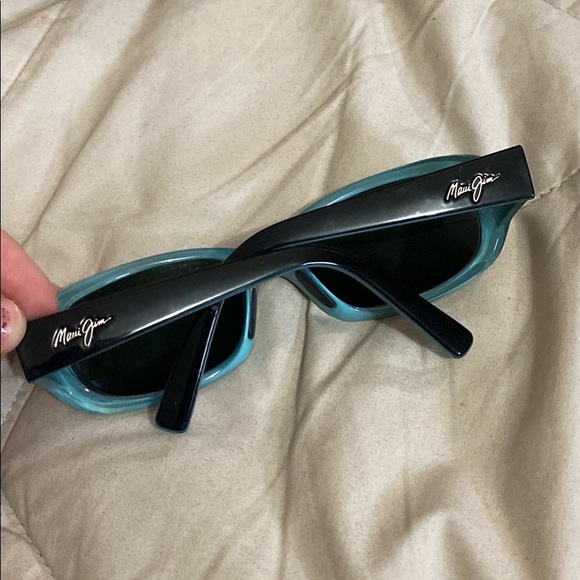 Maui Jim women’s sunglasses. Slightly used. Comes with case. - Picture 2 of 5